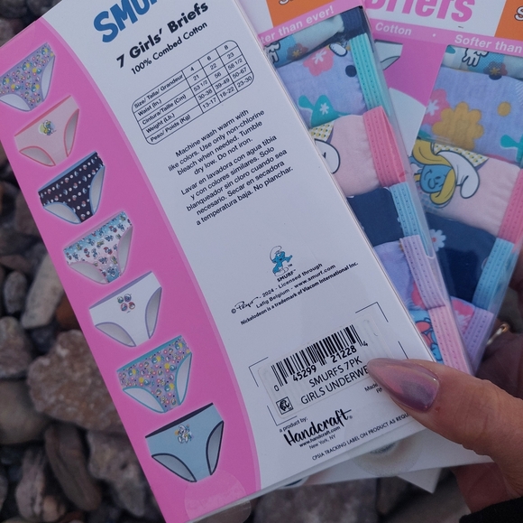 Lot Of 21 " The Smurfs" Briefs Panties New In Box 3 Boxes Size 6 - Picture 3 of 3